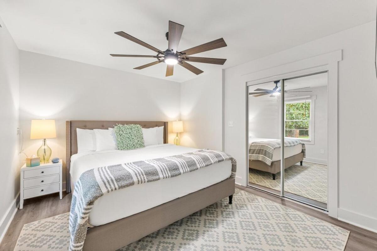 Sanctuary On Sherwood With A Backyard Oasis! Athens
