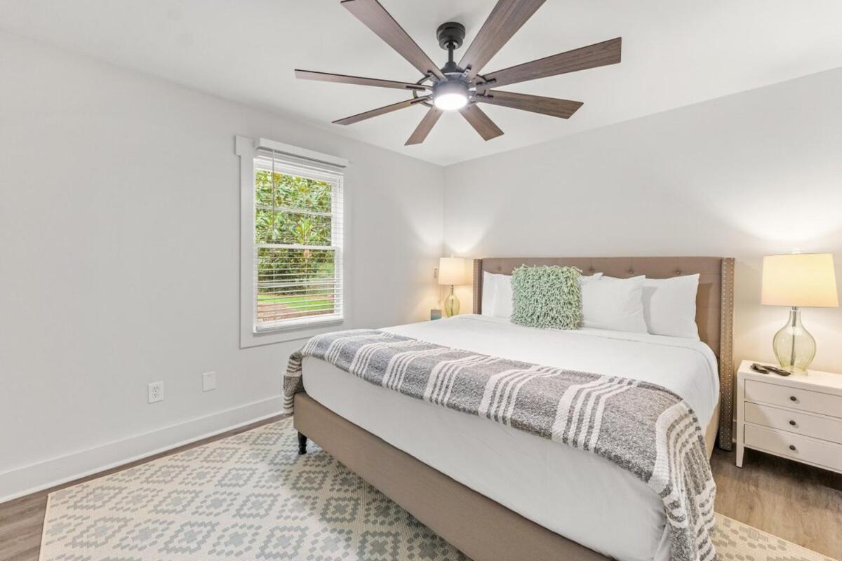 Sanctuary On Sherwood With A Backyard Oasis! * Athens