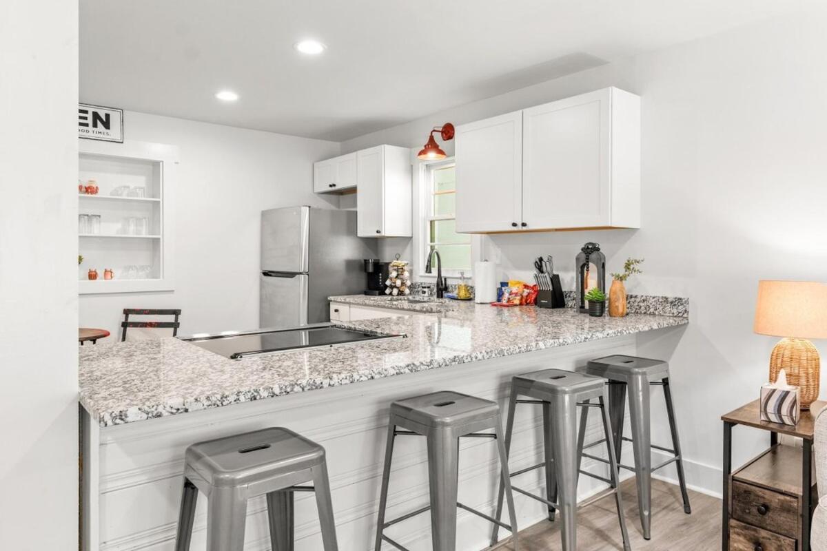 Holiday home Sanctuary On Sherwood With A Backyard Oasis! Athens
