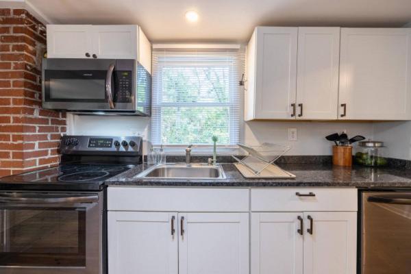 Downtown Less Than 1 Miles To Uga Holiday home