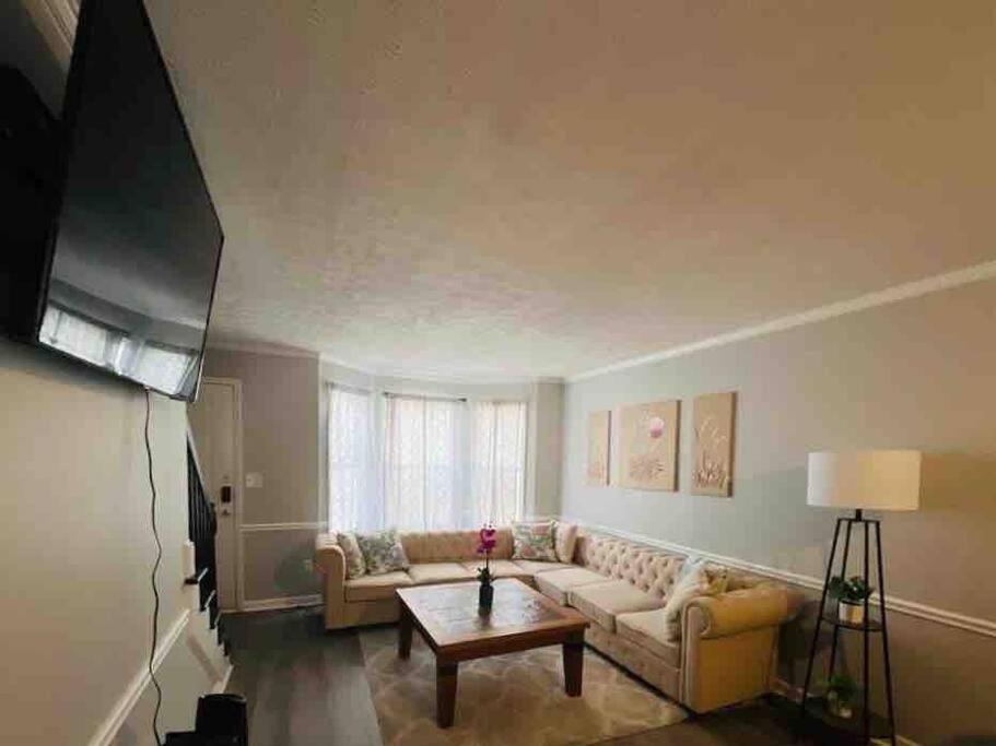 Recently Renovated Condo!