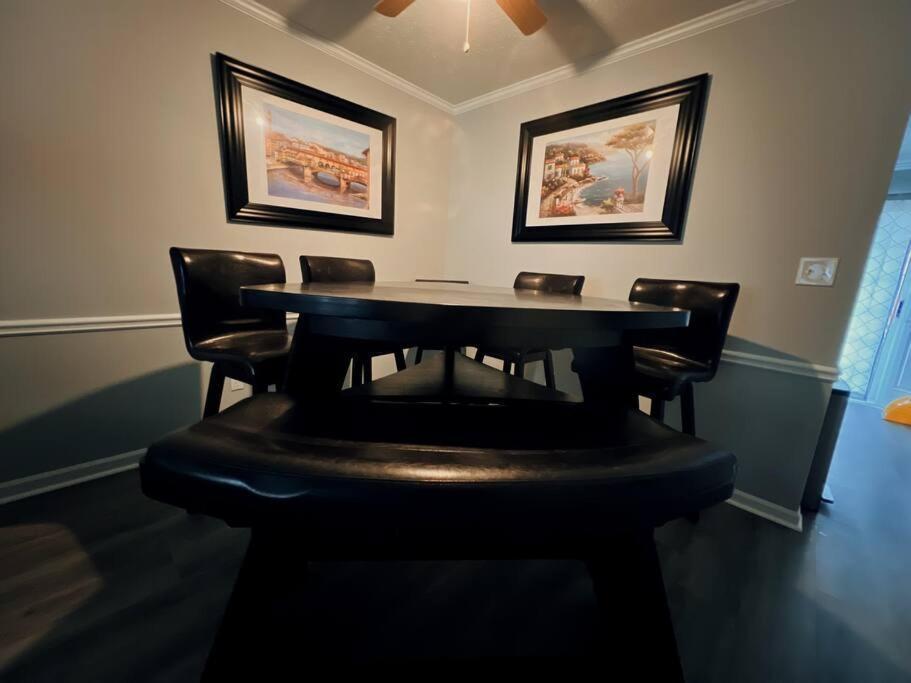 Recently Renovated Condo! * Athens