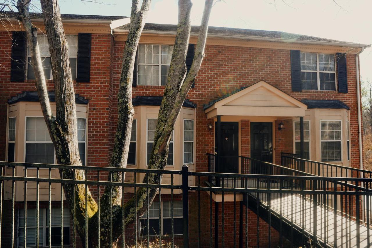 Recently Renovated Condo! Athens