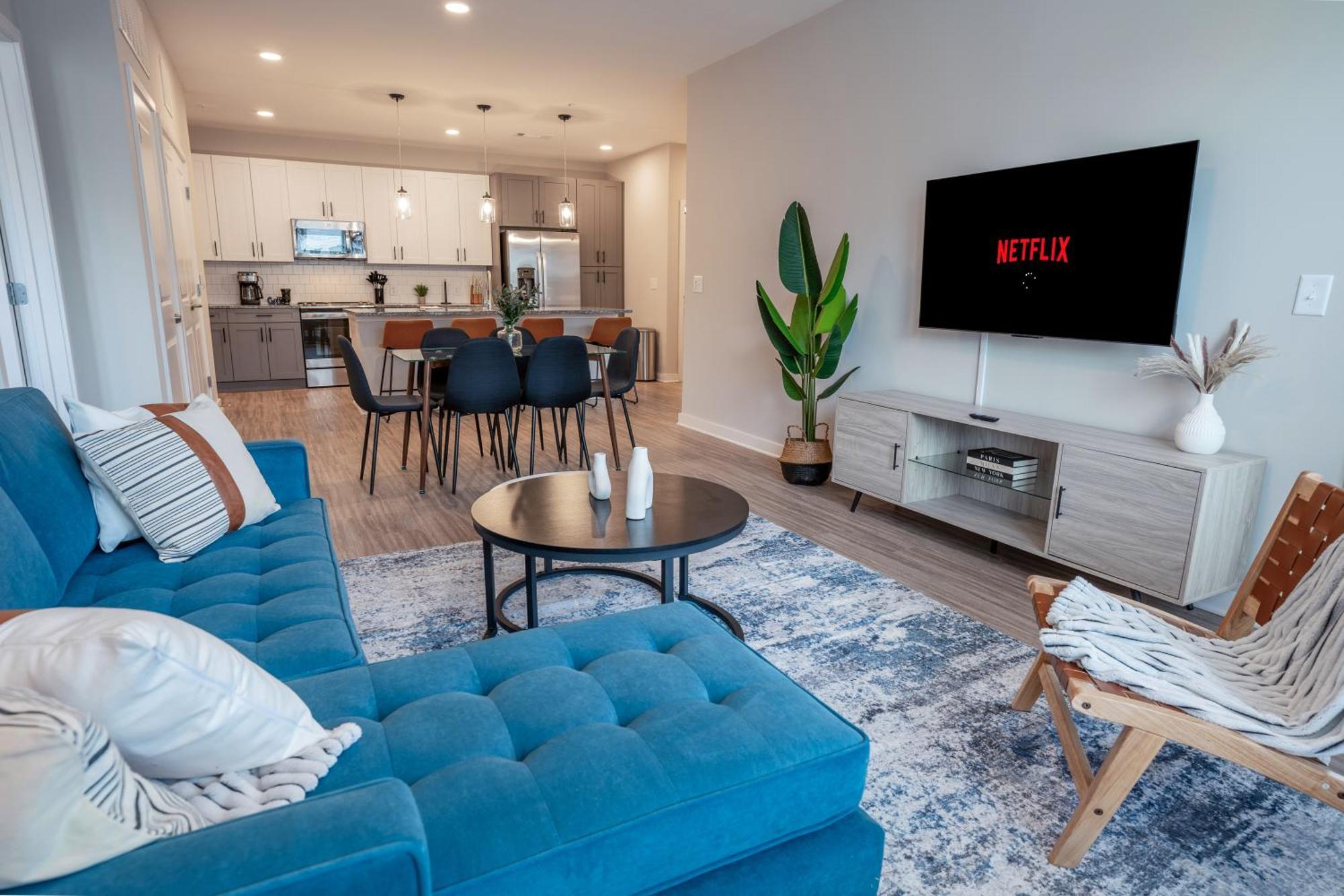 Apartment Modern Brand New 3br 2b In Heart Of *
