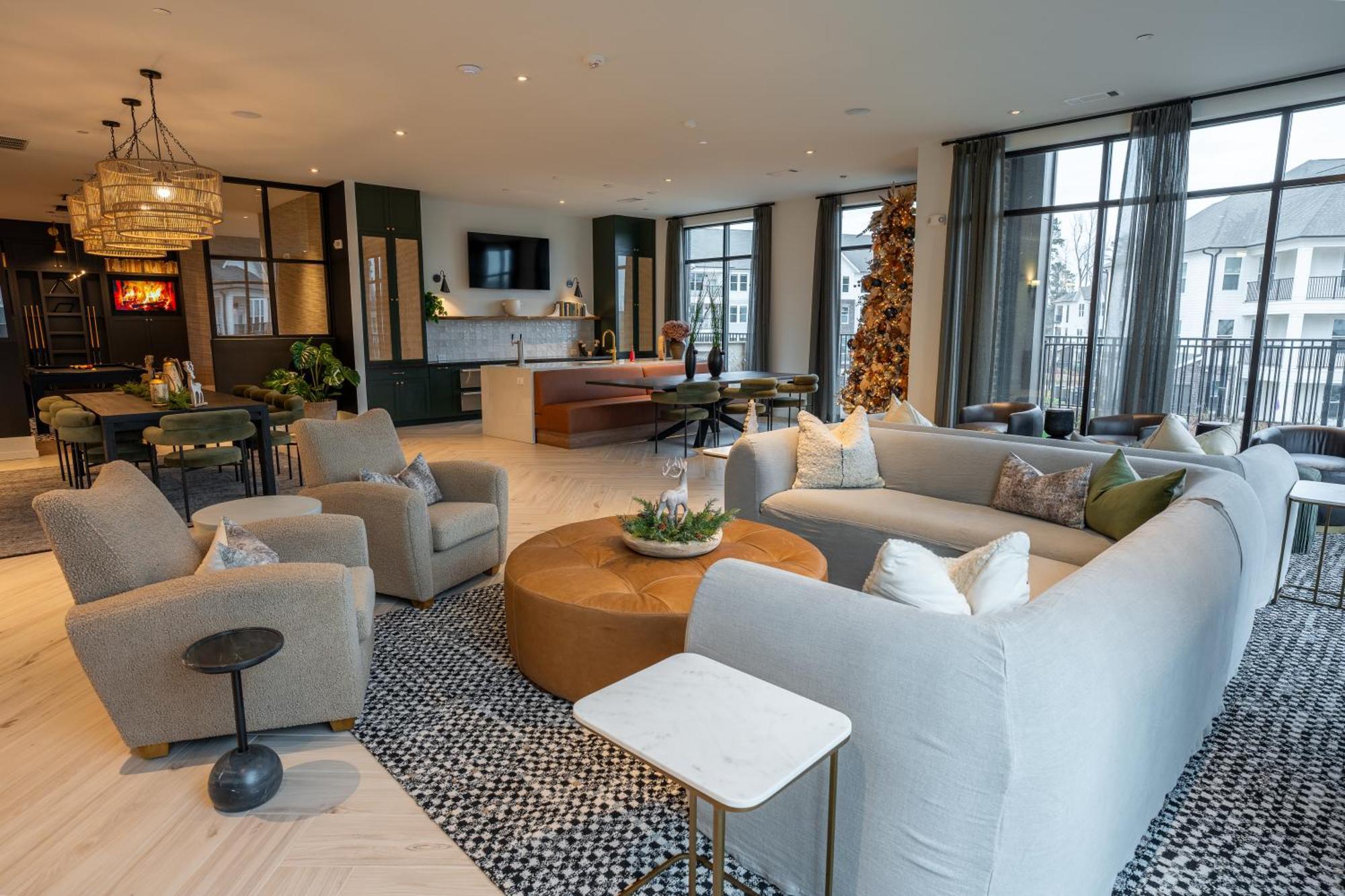 Modern Brand New 3br 2b In Heart Of * Athens
