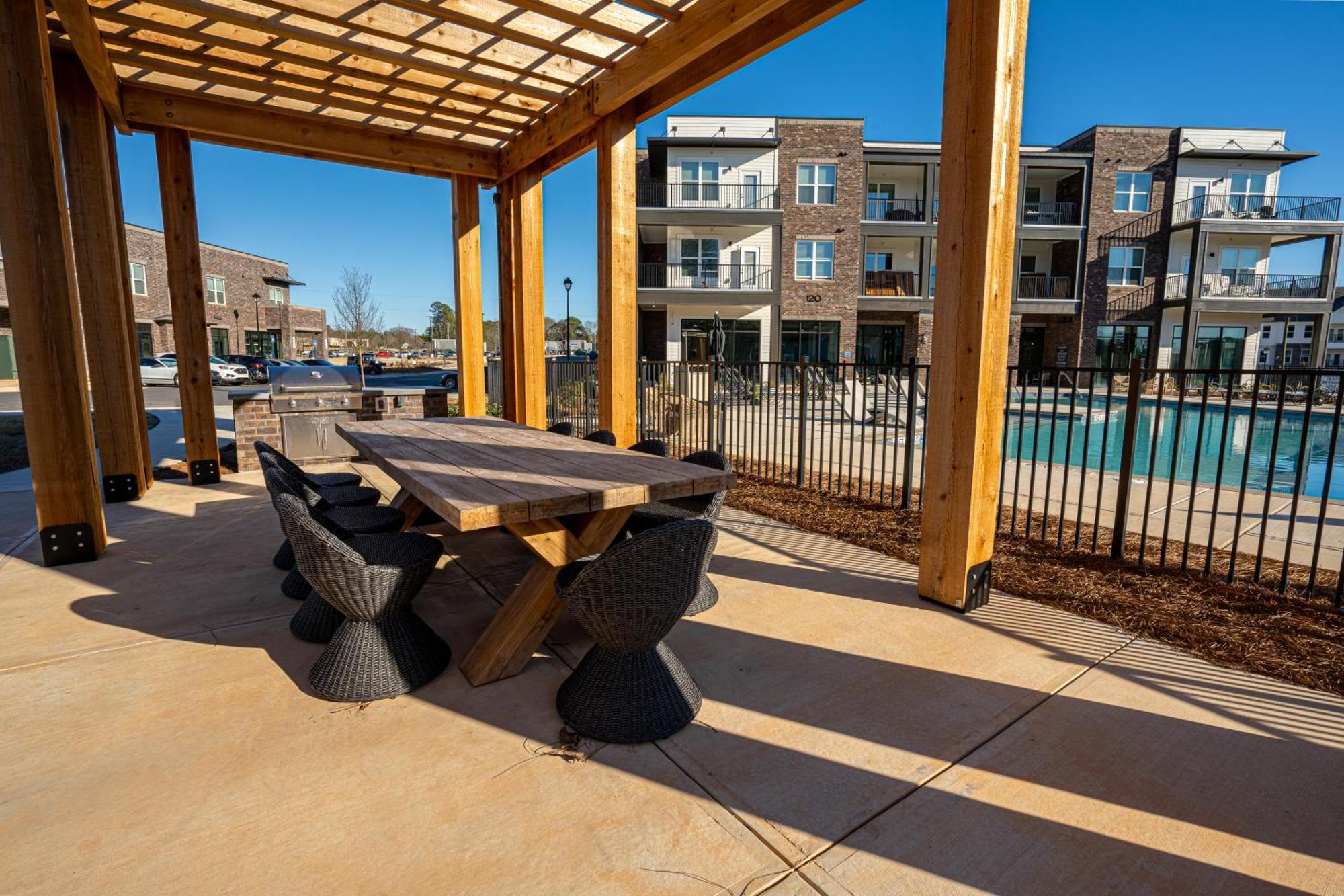 Modern Brand New 3br 2b In Heart Of Apartment