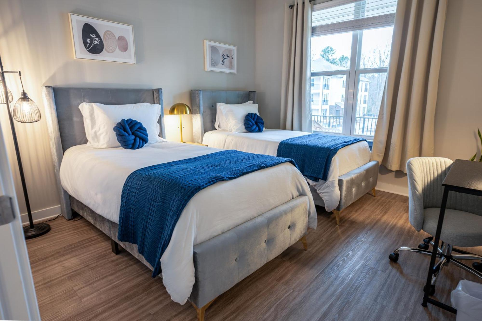 Apartment Modern Brand New 3br 2b In Heart Of