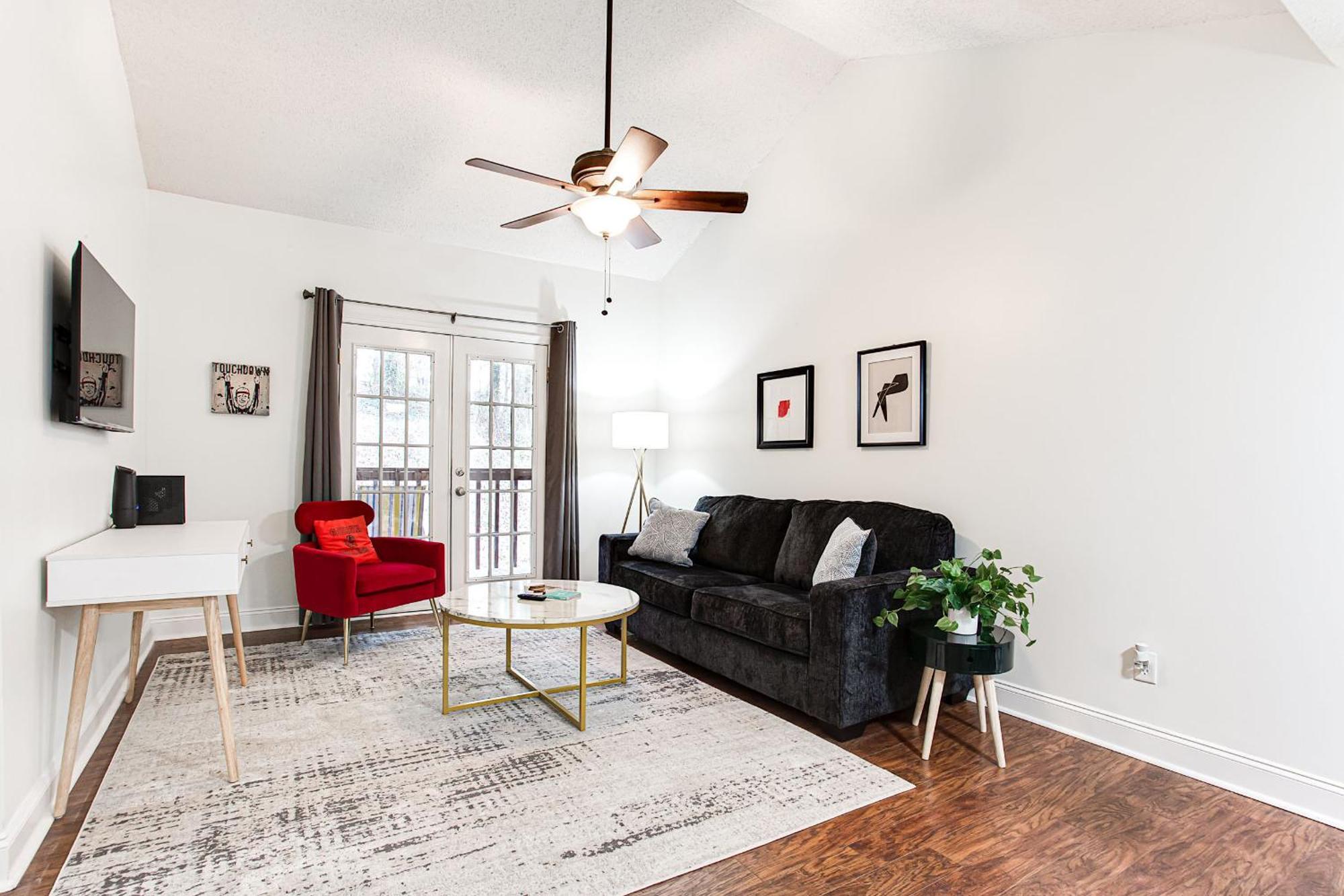 5 Min Drive To Dorm, W/d, Quiet, Kitchen, Wi-fi Apartment