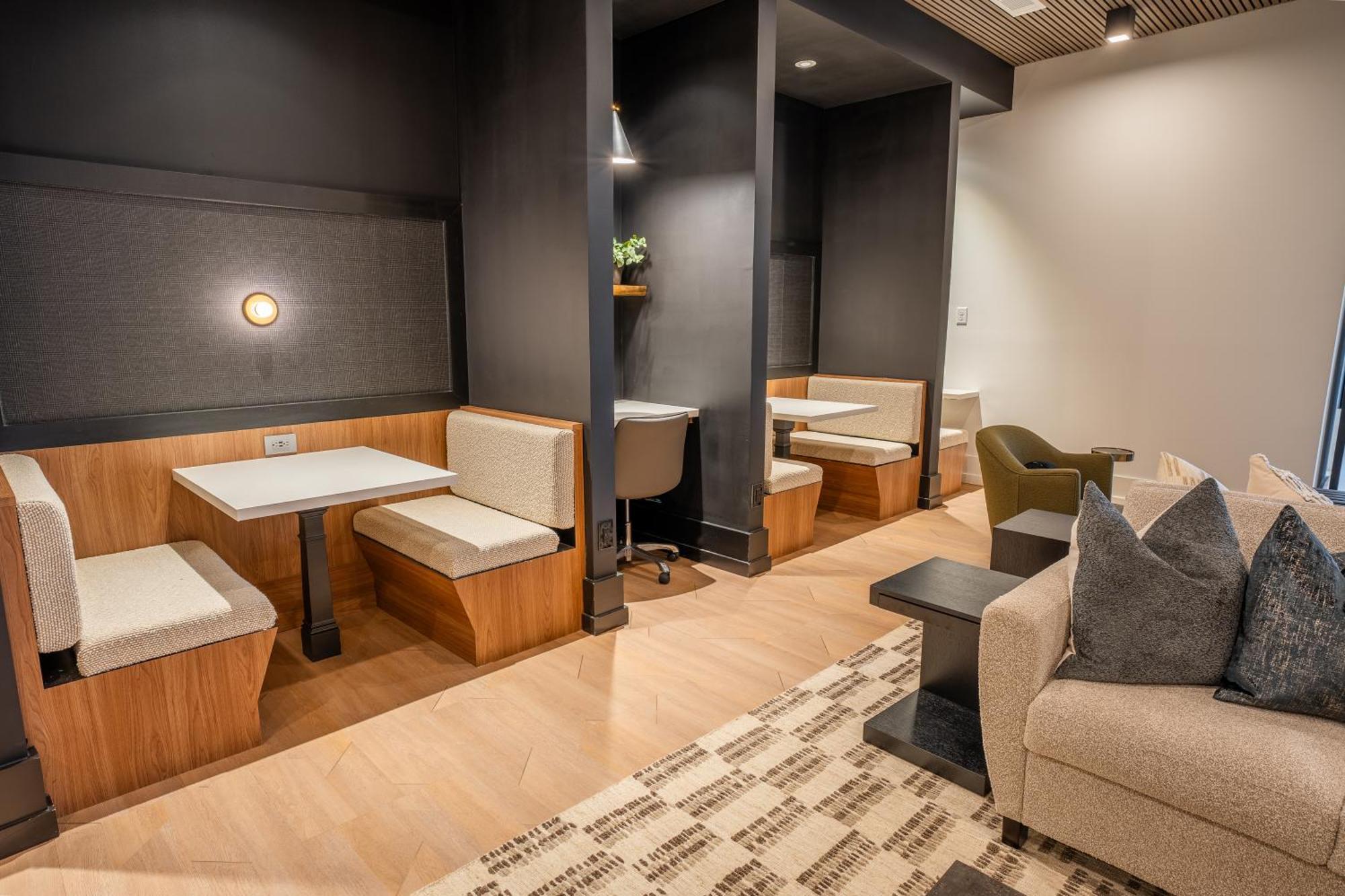 Modern Brand New 3br 2b In Heart Of Athens