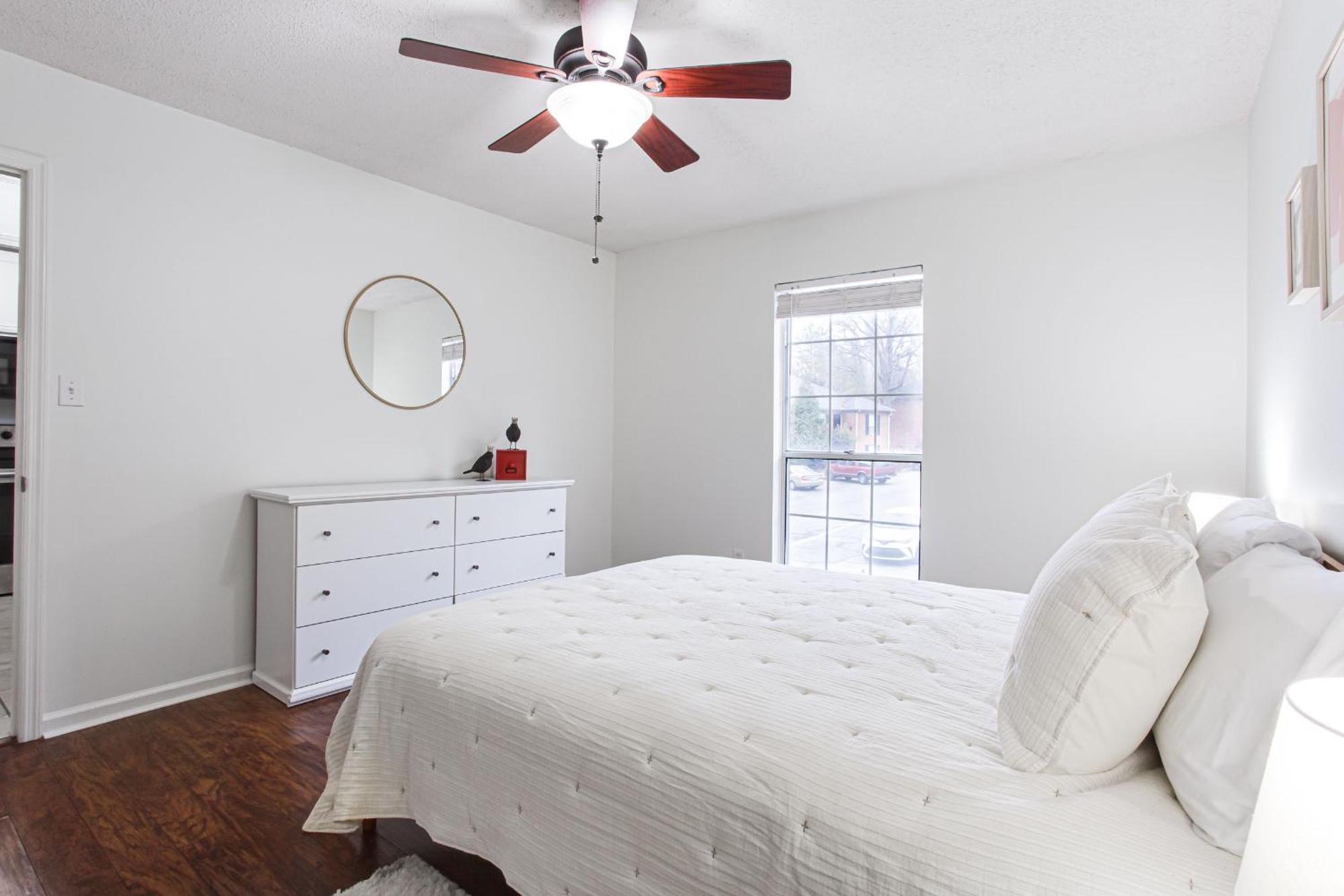 5 Min Drive To Dorm, W/d, Quiet, Kitchen, Wi-fi *