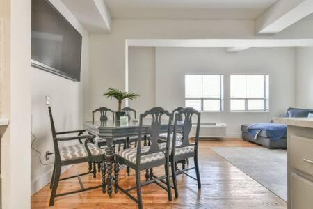 Apartment The Executive Loft - Walk To Sanford Stadium *