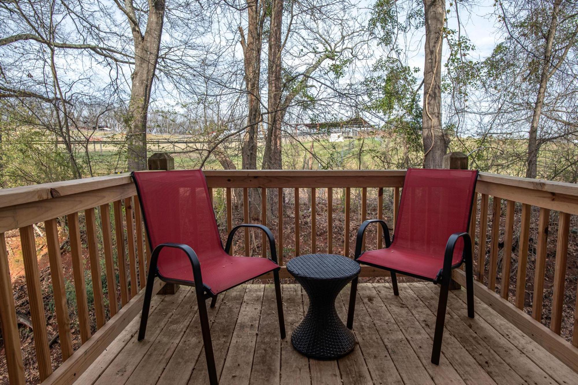 Holiday home Woodstone Retreat Right Next To Uga Golf Course!