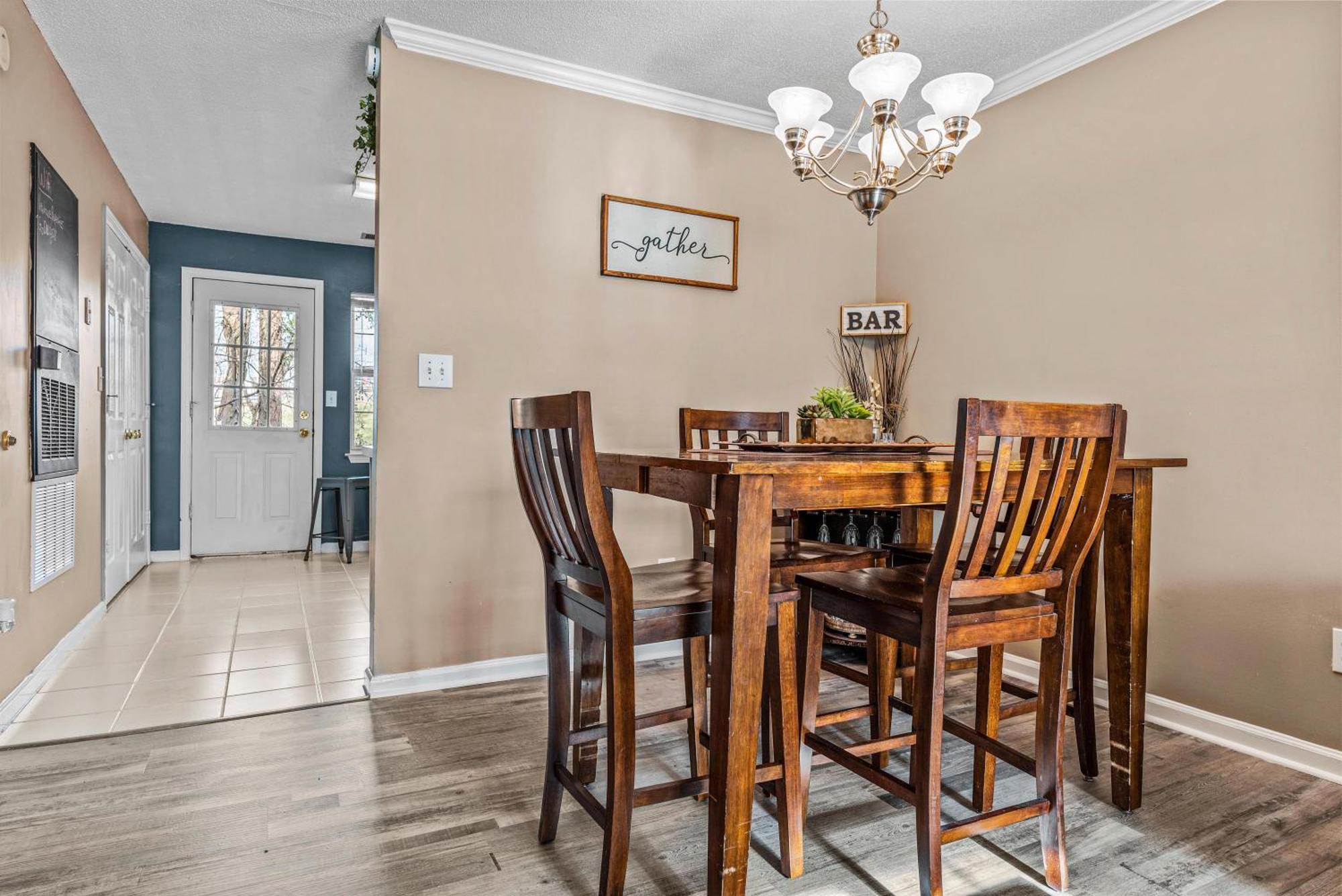 Woodstone Retreat Right Next To Uga Golf Course! Holiday home