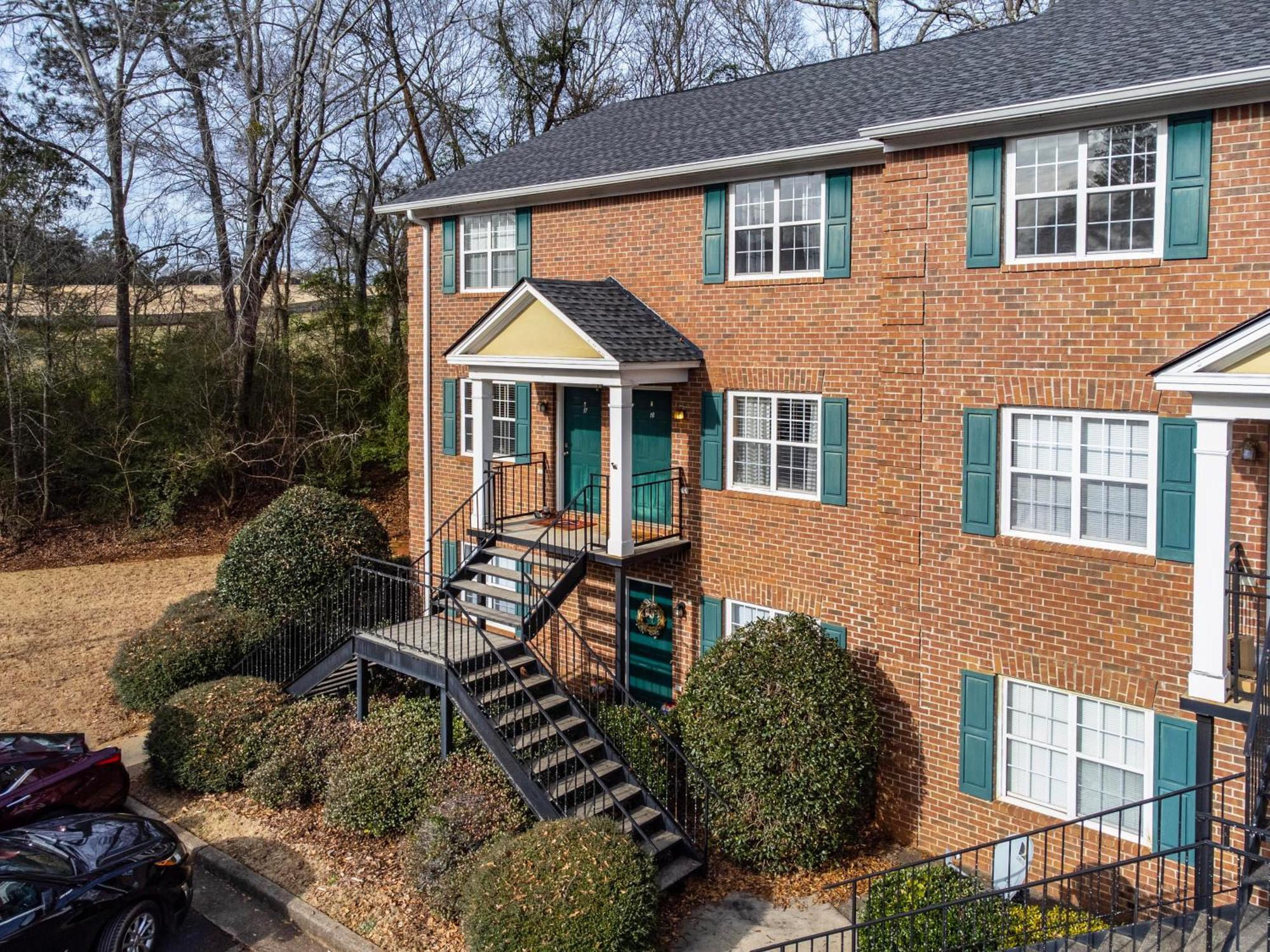 Woodstone Retreat Right Next To Uga Golf Course! Holiday home Athens