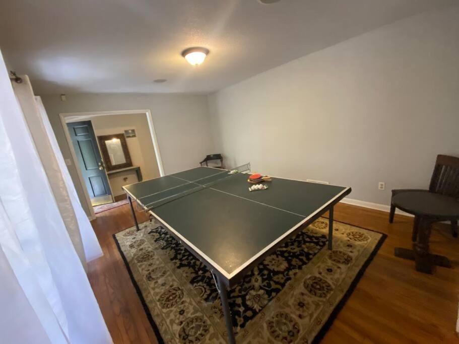 Whole House In Athens, Private, Fenced, Convenient, Close To Downtown