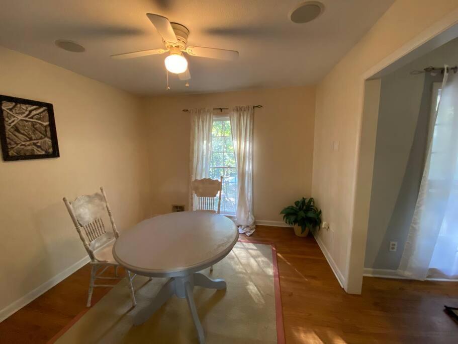 Holiday home Whole House In Athens, Private, Fenced, Convenient, Close To Downtown *