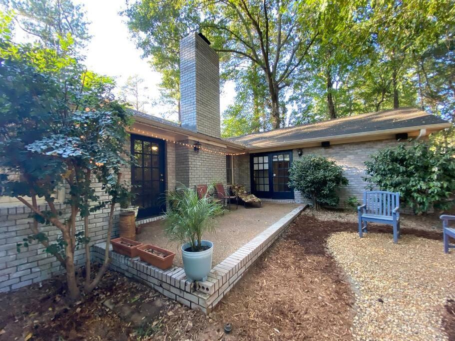 Holiday home Whole House In Athens, Private, Fenced, Convenient, Close To Downtown *