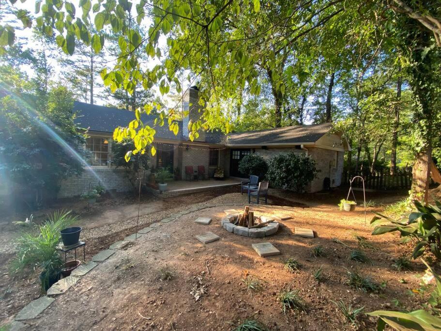 Whole House In Athens, Private, Fenced, Convenient, Close To Downtown * Athens