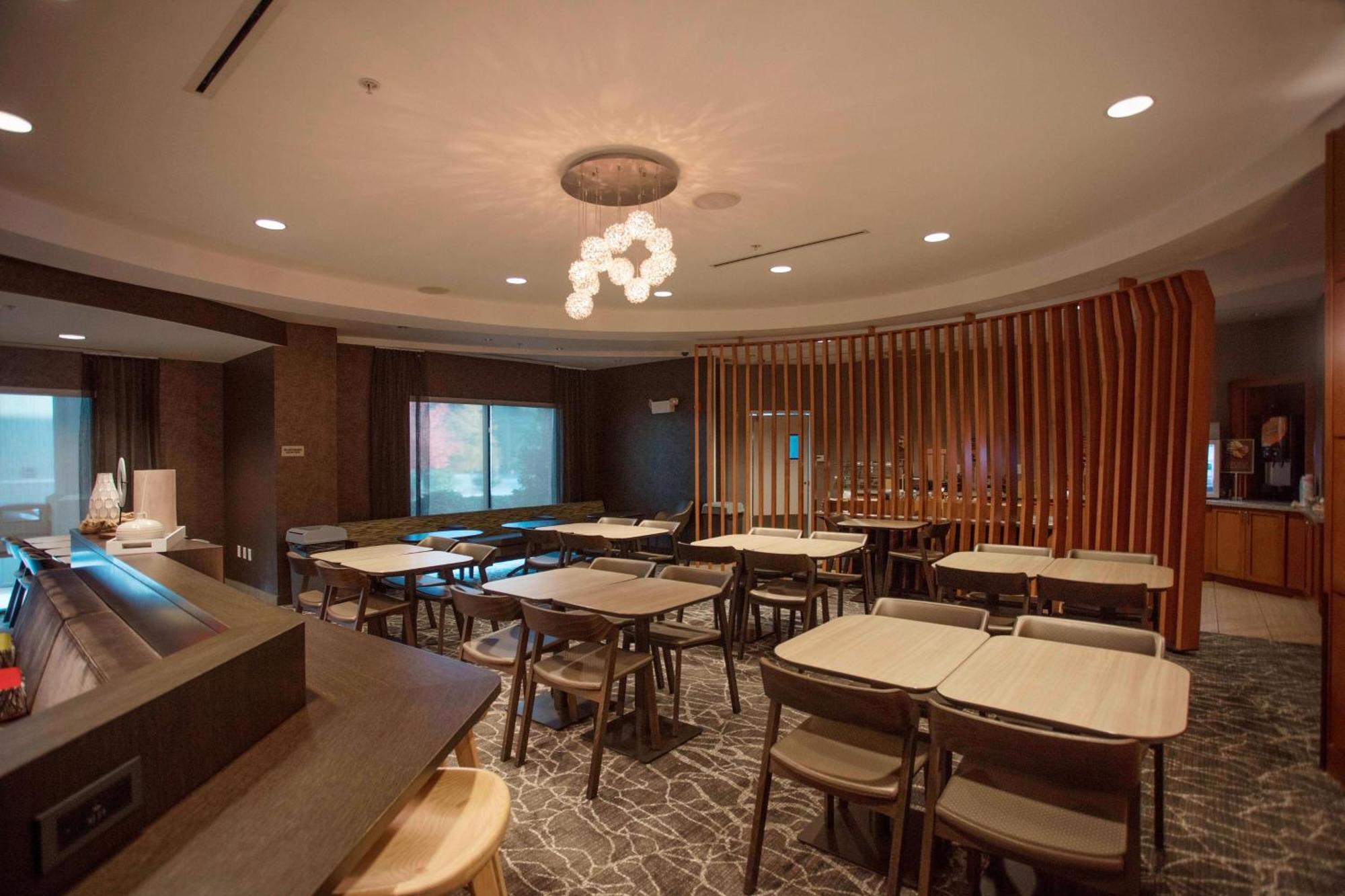 Springhill By Marriott West 3*