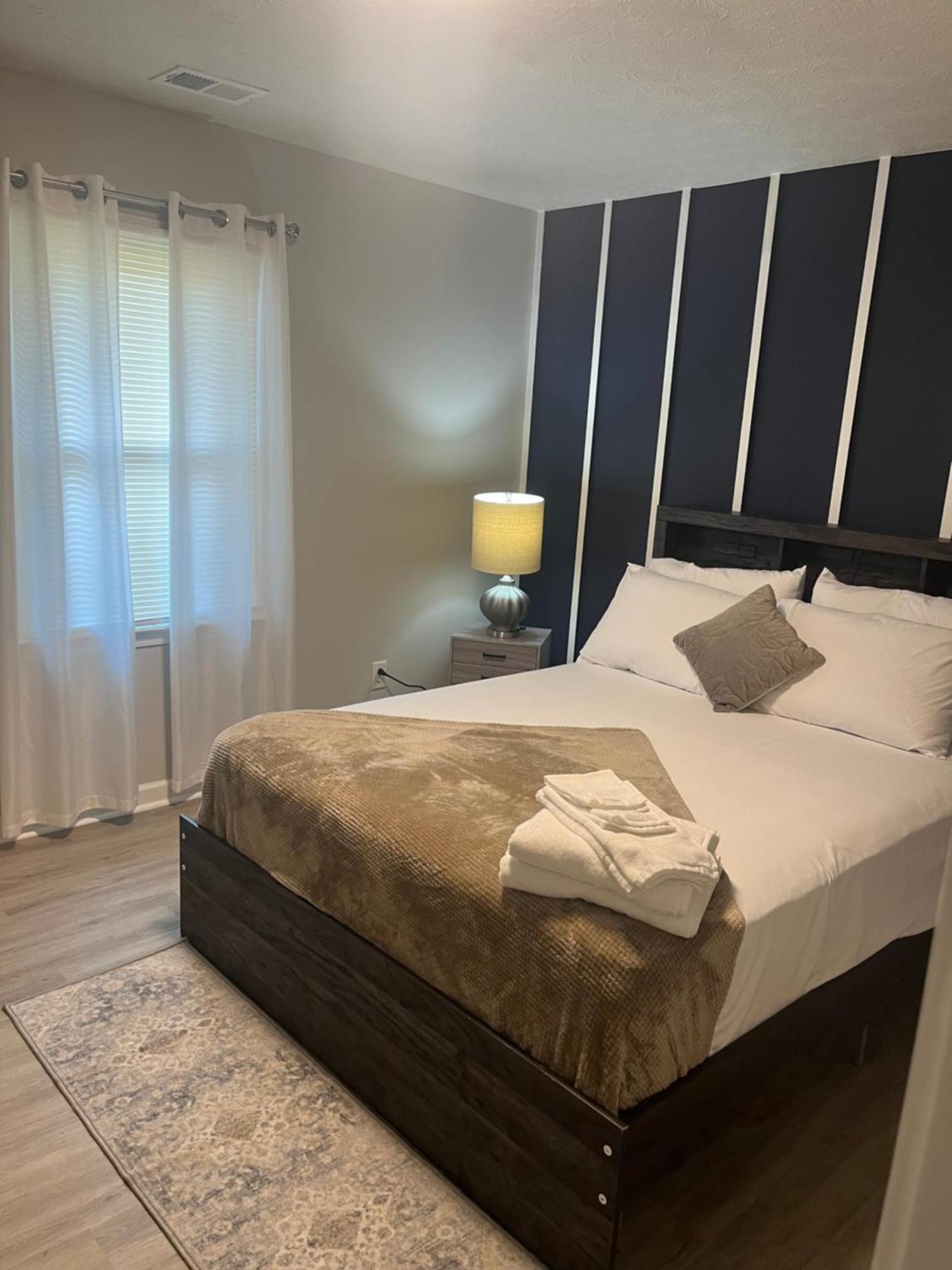Apartment Memorable And Enjoyable Near The Action In