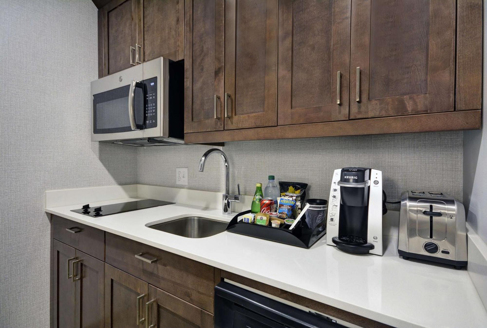 Hotel Homewood By Hilton Downtown Area 3*