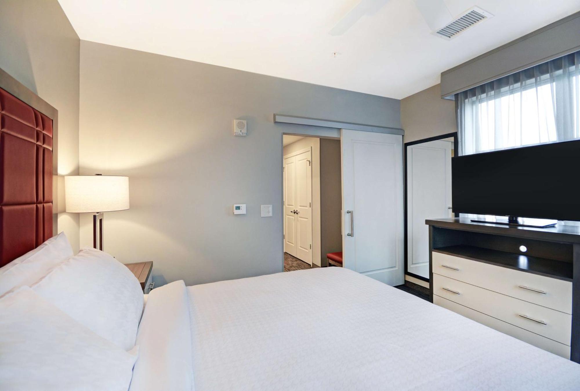 Hotel Homewood By Hilton Downtown Area 3*