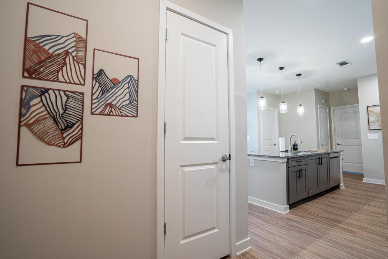 Elegant, Spacious 3br 2b Perfect For Long