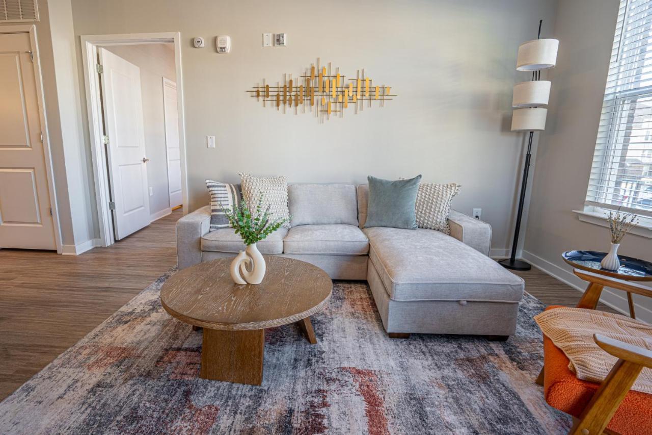 Apartment Elegant, Spacious 3br 2b Perfect For Long Athens