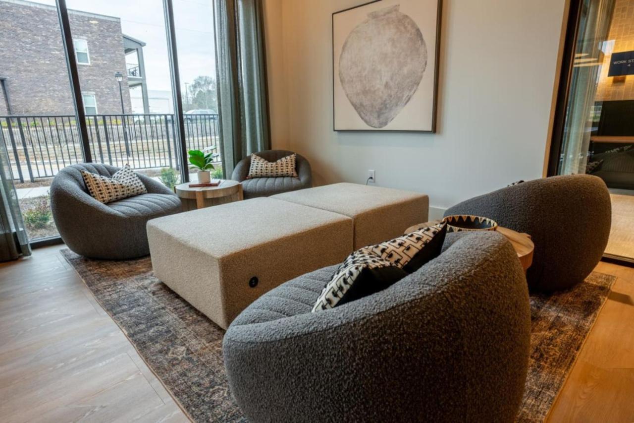 Elegant, Spacious 3br 2b Perfect For Long Apartment *