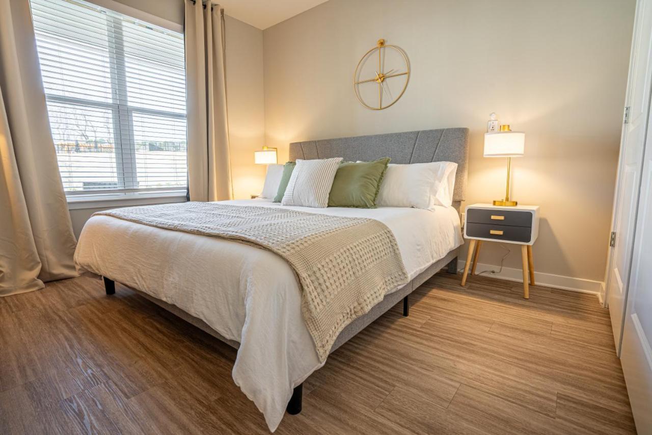 Elegant, Spacious 3br 2b Perfect For Long Apartment