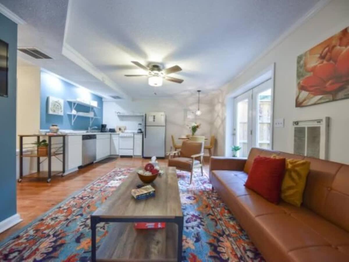 The Glory Glory Estate Main House Guest Holiday home *