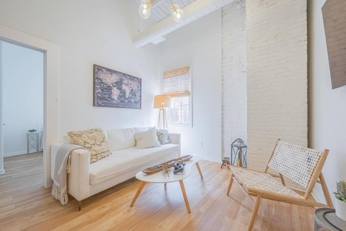 Apartment Darlin' Downtown Dawghouse Athens