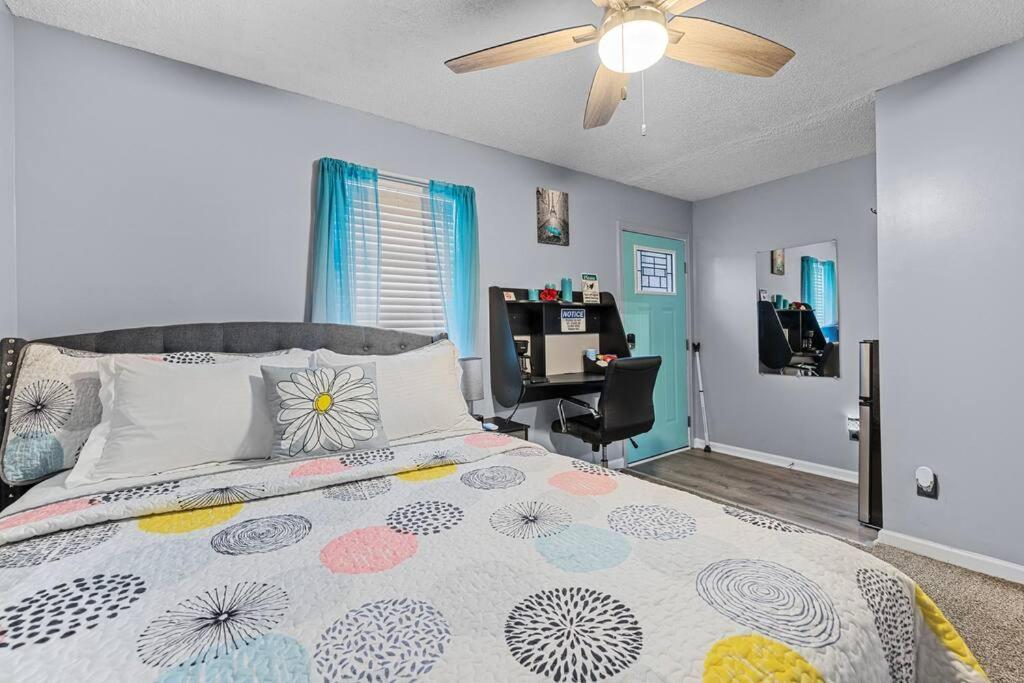 2 Private Entry No Shared Spaces By Downtown Apartment