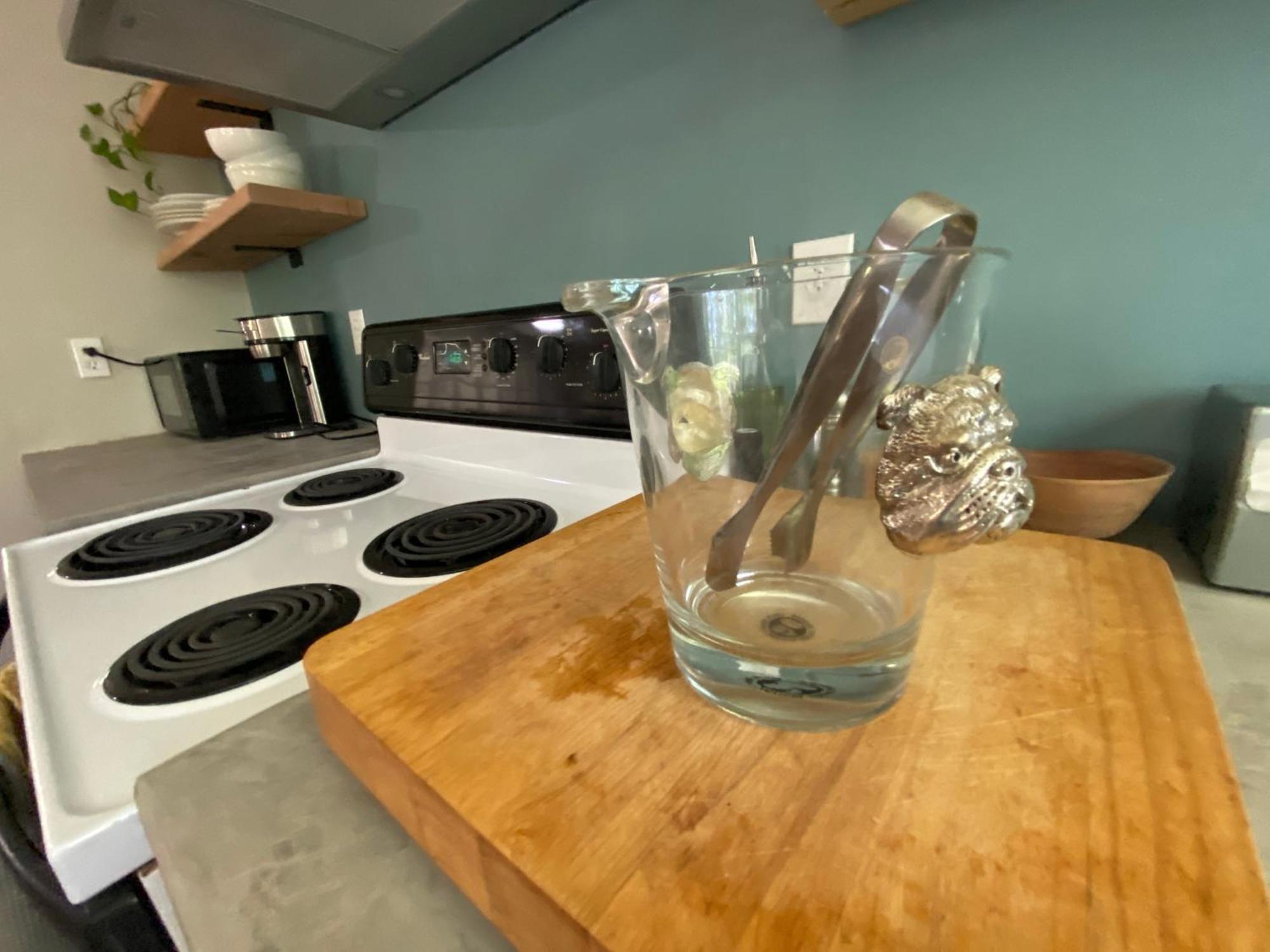 4 Bedroom Furnished Private Near Uga Downtown