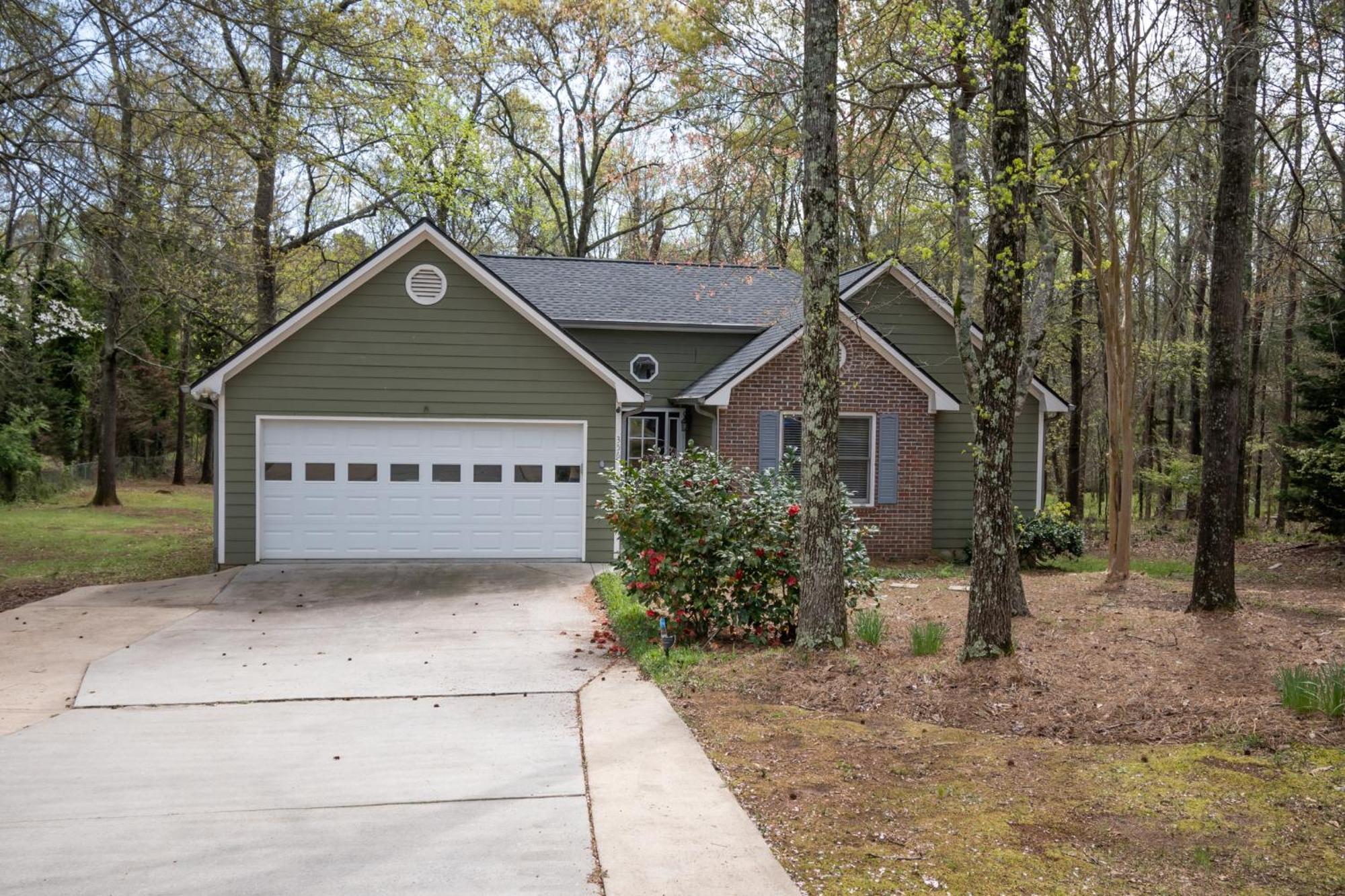 Oak Meadows Haven With Spacious Backyard Holiday home