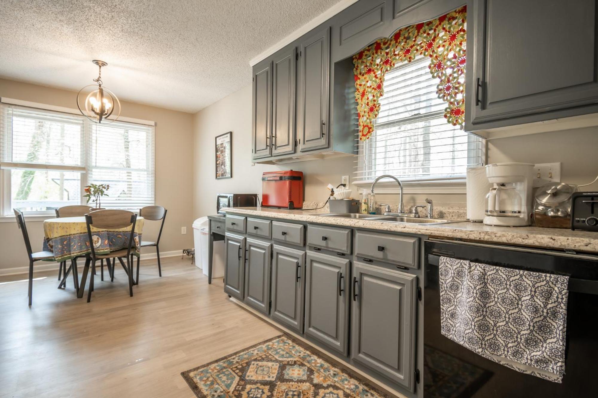 Oak Meadows Haven With Spacious Backyard Holiday home Athens