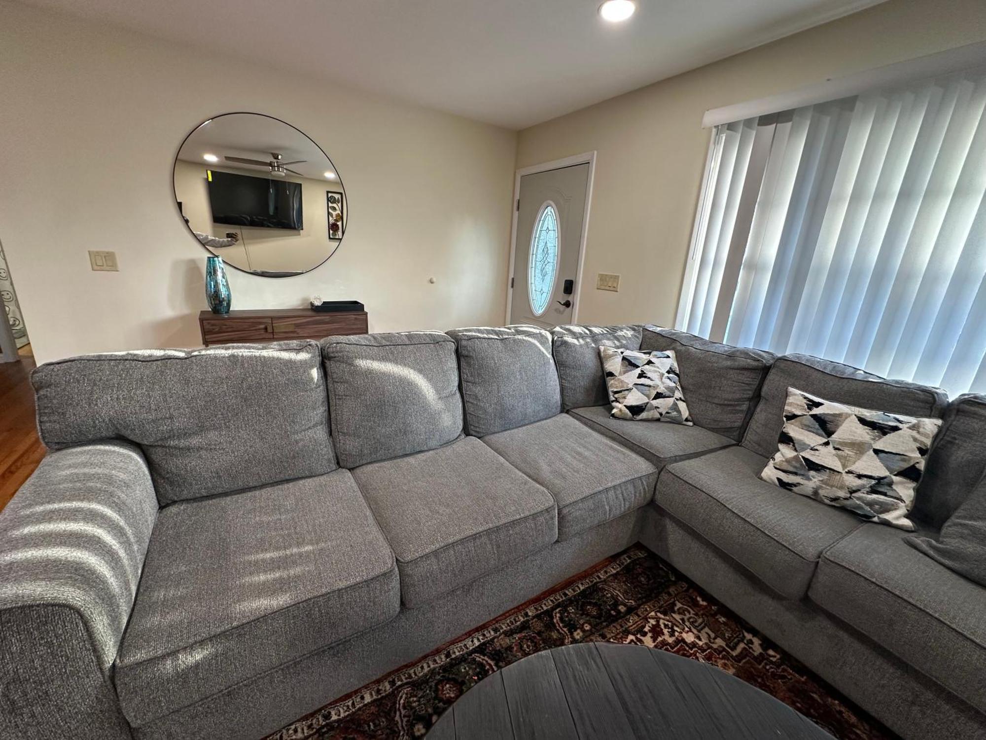 Villa Charming 3 Bedroom In With Wifi And Ac *