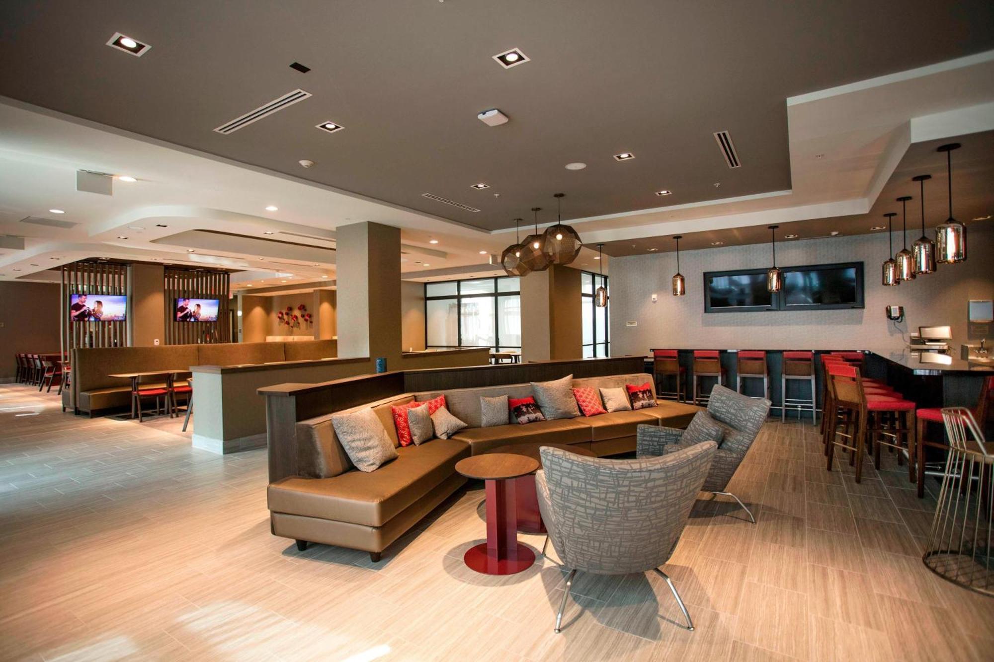 Springhill By Marriott Downtown/university Area Hotel 3*
