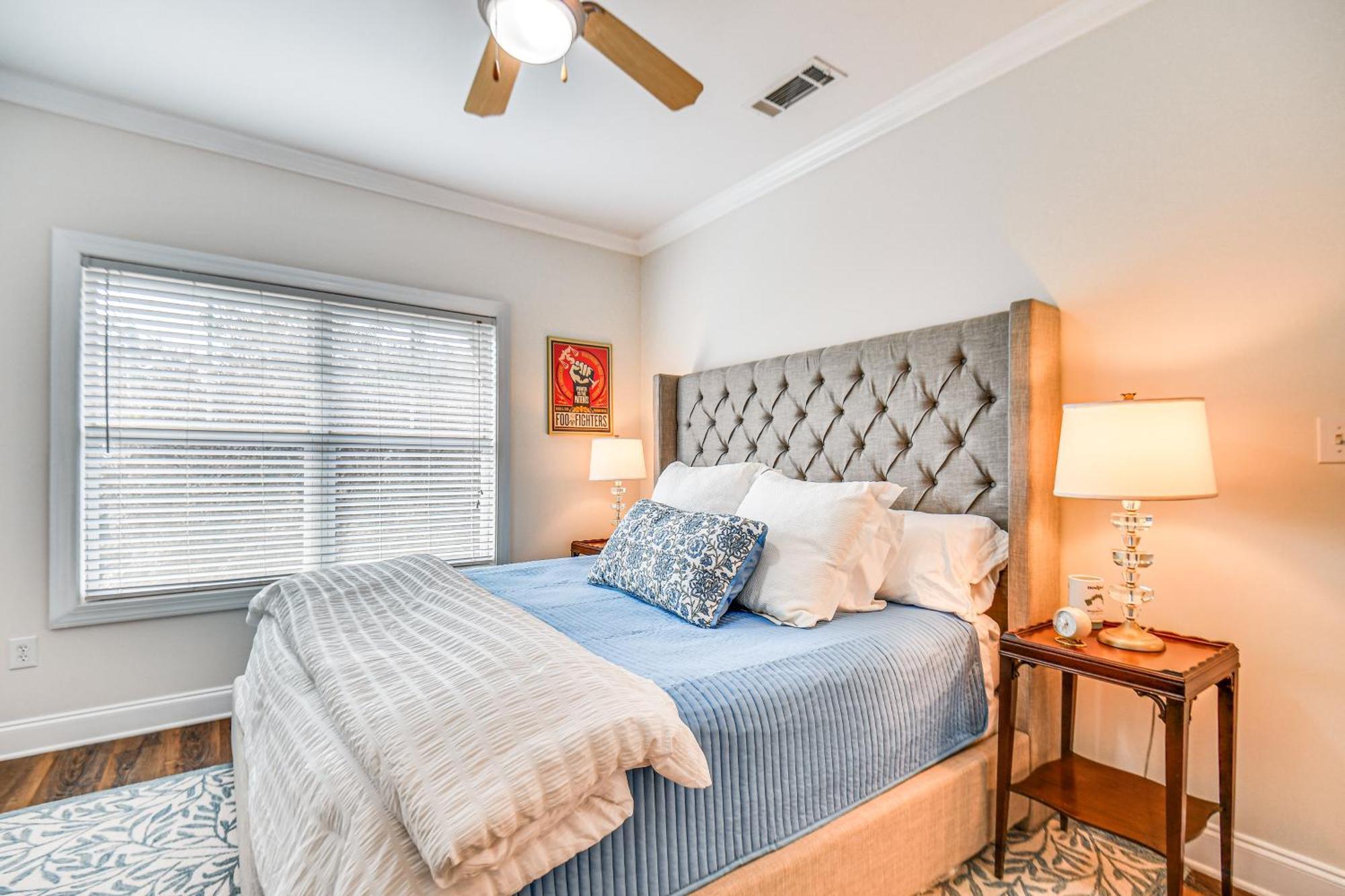 1 Mi To Uga Charming With Balconies! Apartment Athens
