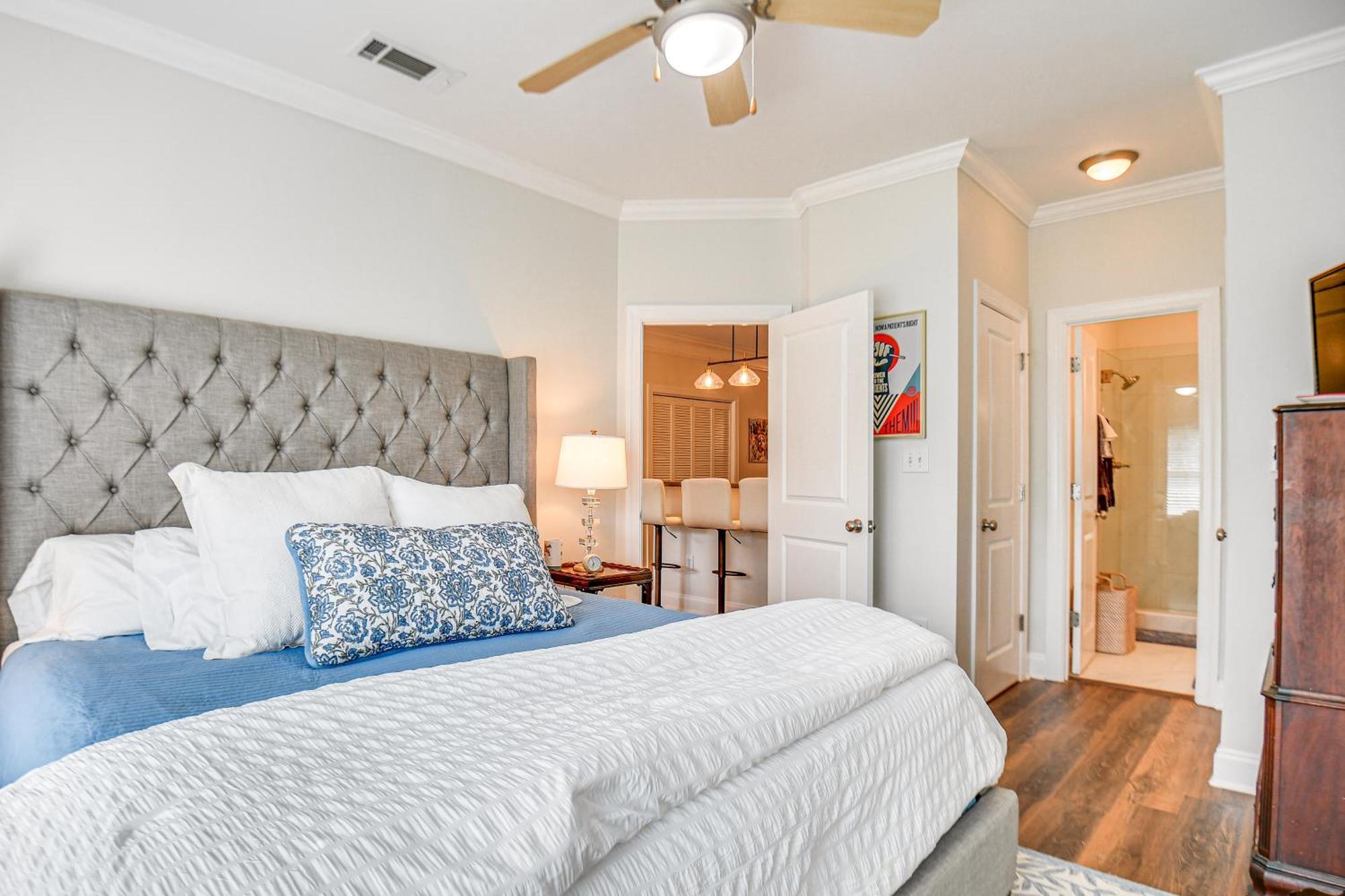 1 Mi To Uga Charming With Balconies! * Athens