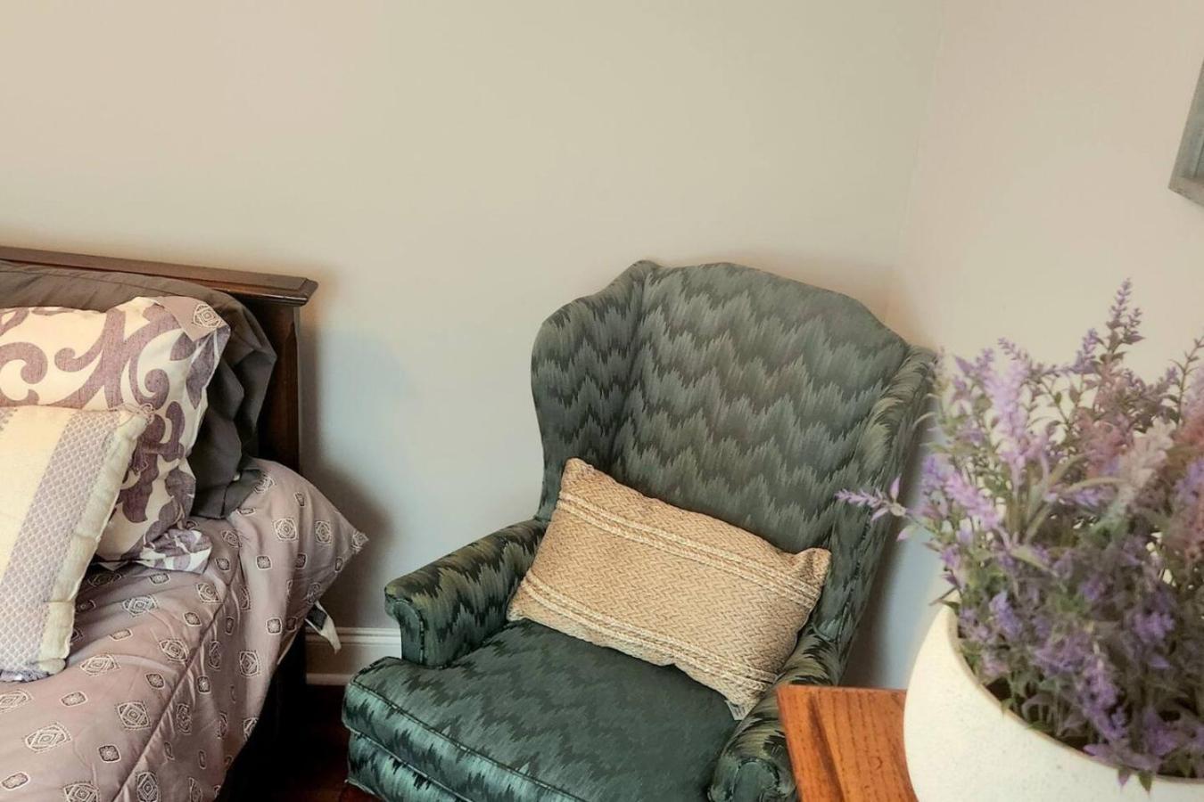 Holiday home Charming Cute Convenient 2 Mi To Downtown And Uga Athens