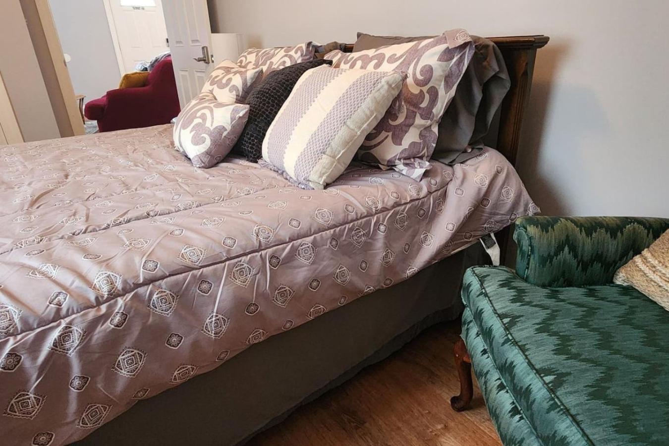 Charming Cute Convenient 2 Mi To Downtown And Uga Athens