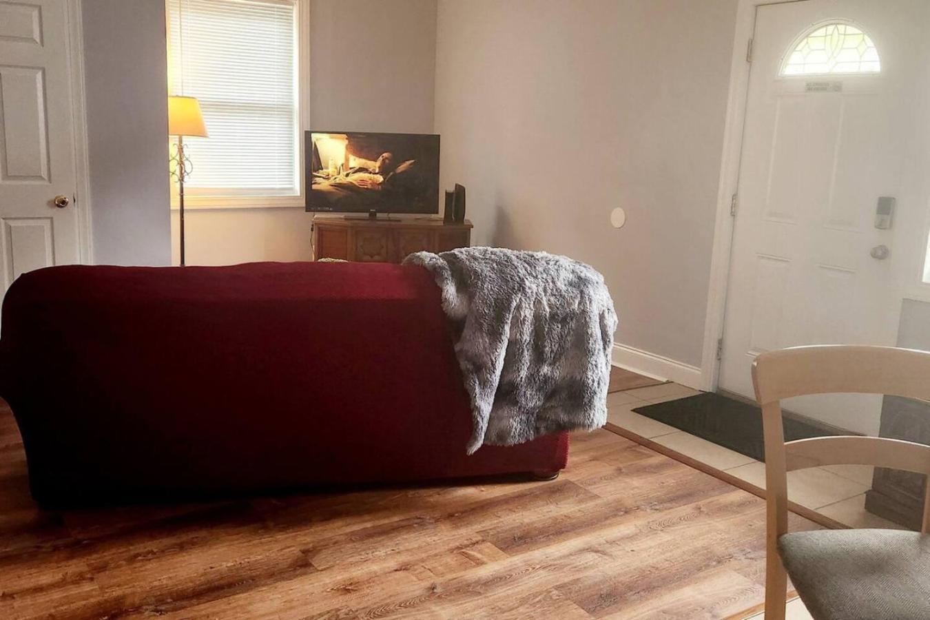 Charming Cute Convenient 2 Mi To Downtown And Uga Holiday home Athens