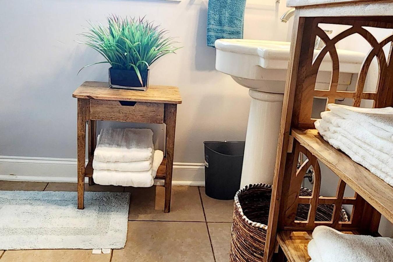 Holiday home Charming Cute Convenient 2 Mi To Downtown And Uga *