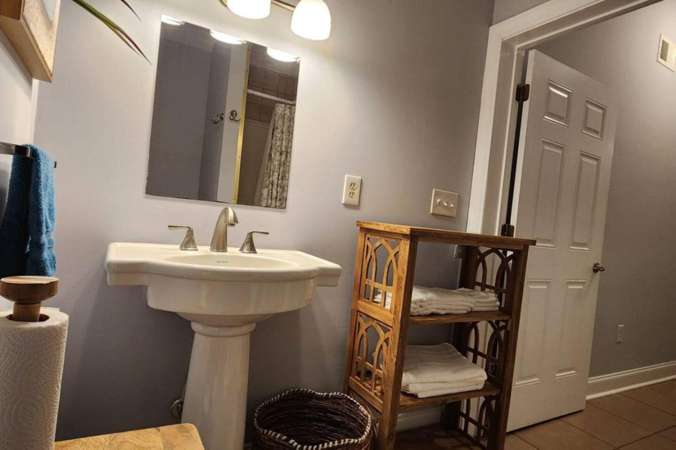 Charming Cute Convenient 2 Mi To Downtown And Uga Holiday home Athens