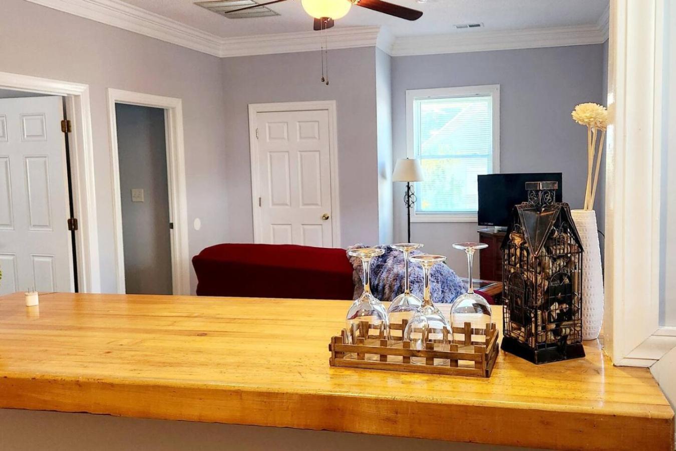 Charming Cute Convenient 2 Mi To Downtown And Uga Holiday home