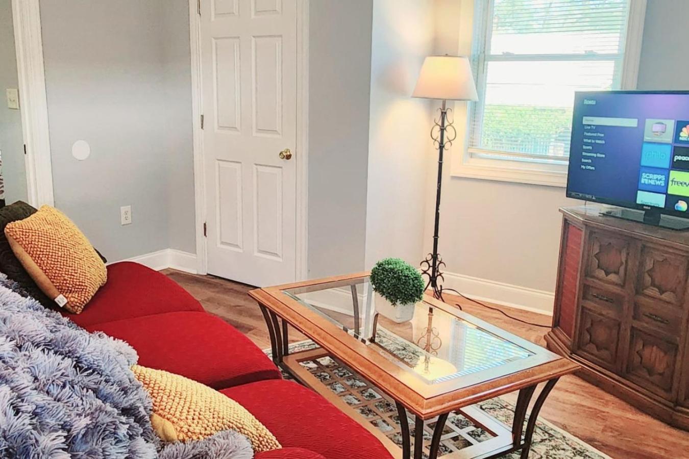 Charming Cute Convenient 2 Mi To Downtown And Uga Athens