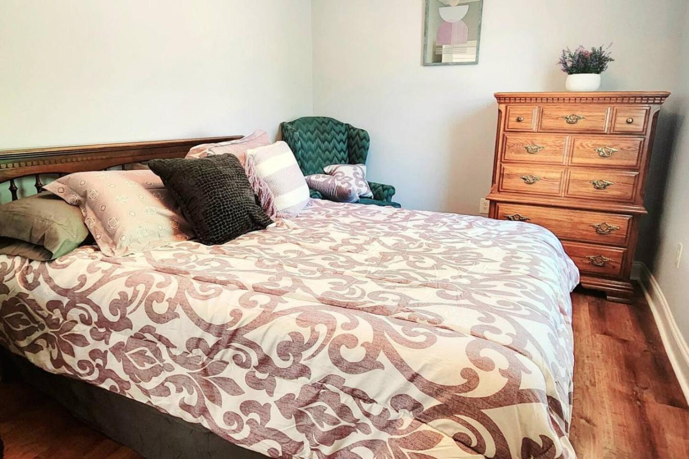 Charming Cute Convenient 2 Mi To Downtown And Uga