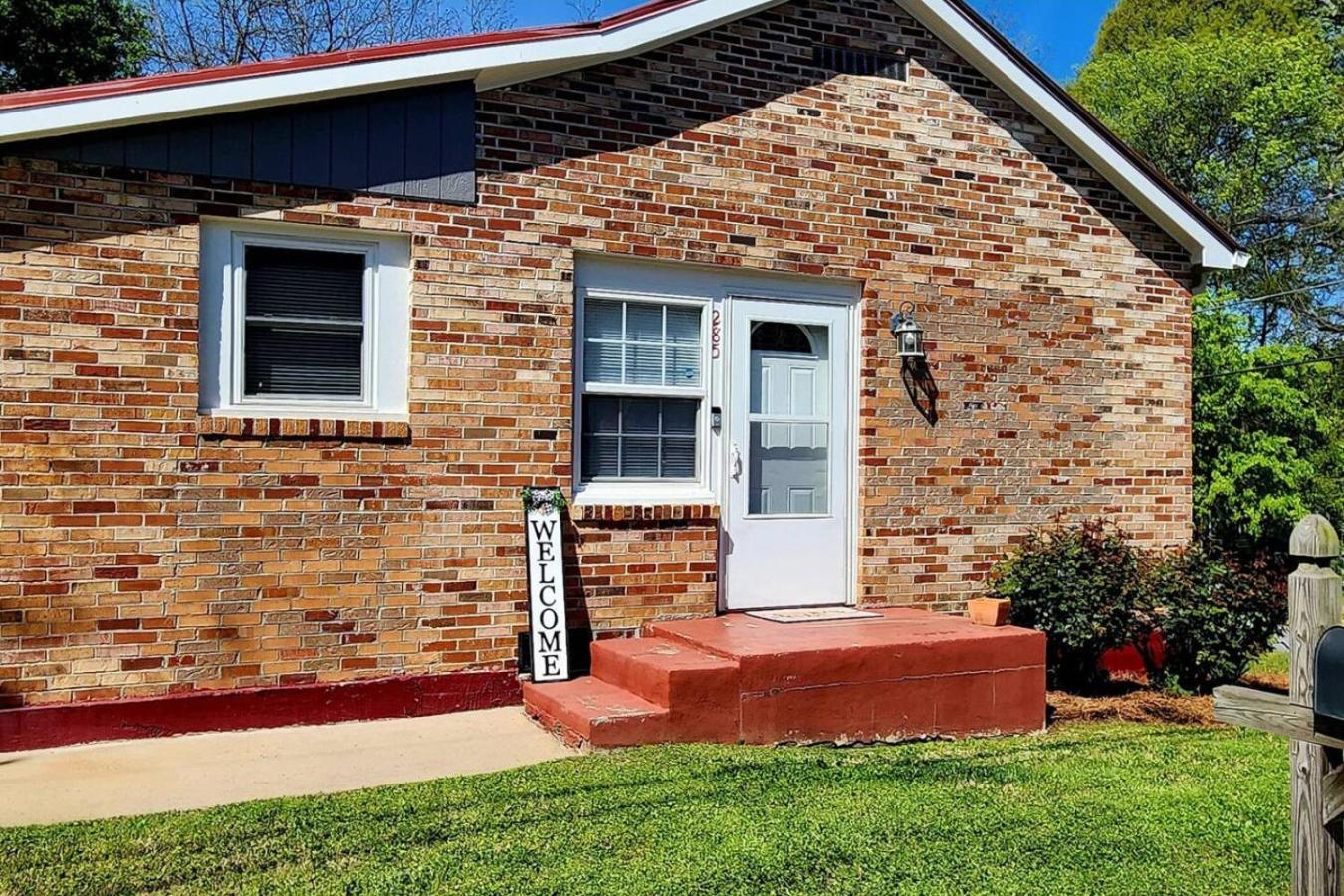 Holiday home Charming Cute Convenient 2 Mi To Downtown And Uga Athens