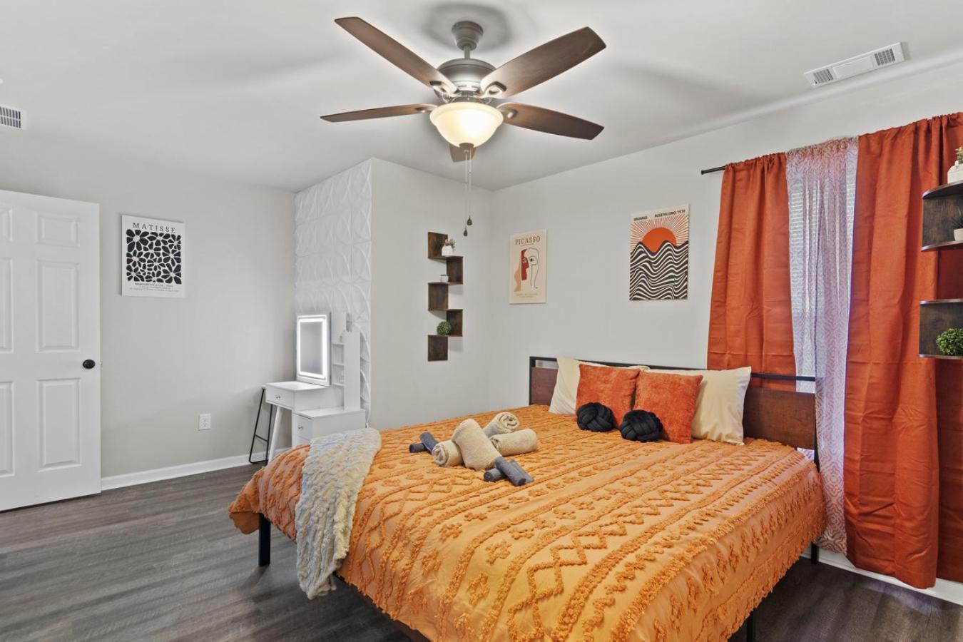 2 King Beds, Arcade Room, Mins From Dt & Uga *